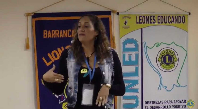 Leones Educando