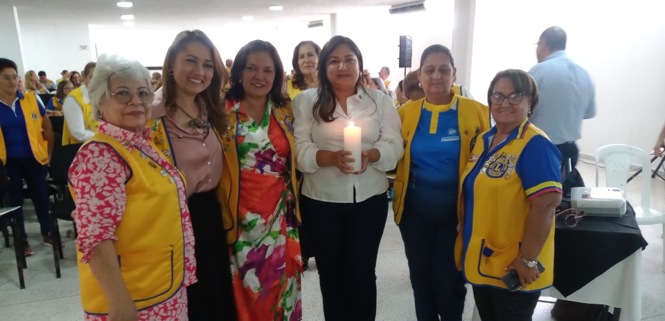 DG Cecilia Navarro de Orozco Gobernadora de la Asociación de Clubes de Leones Distrito F4